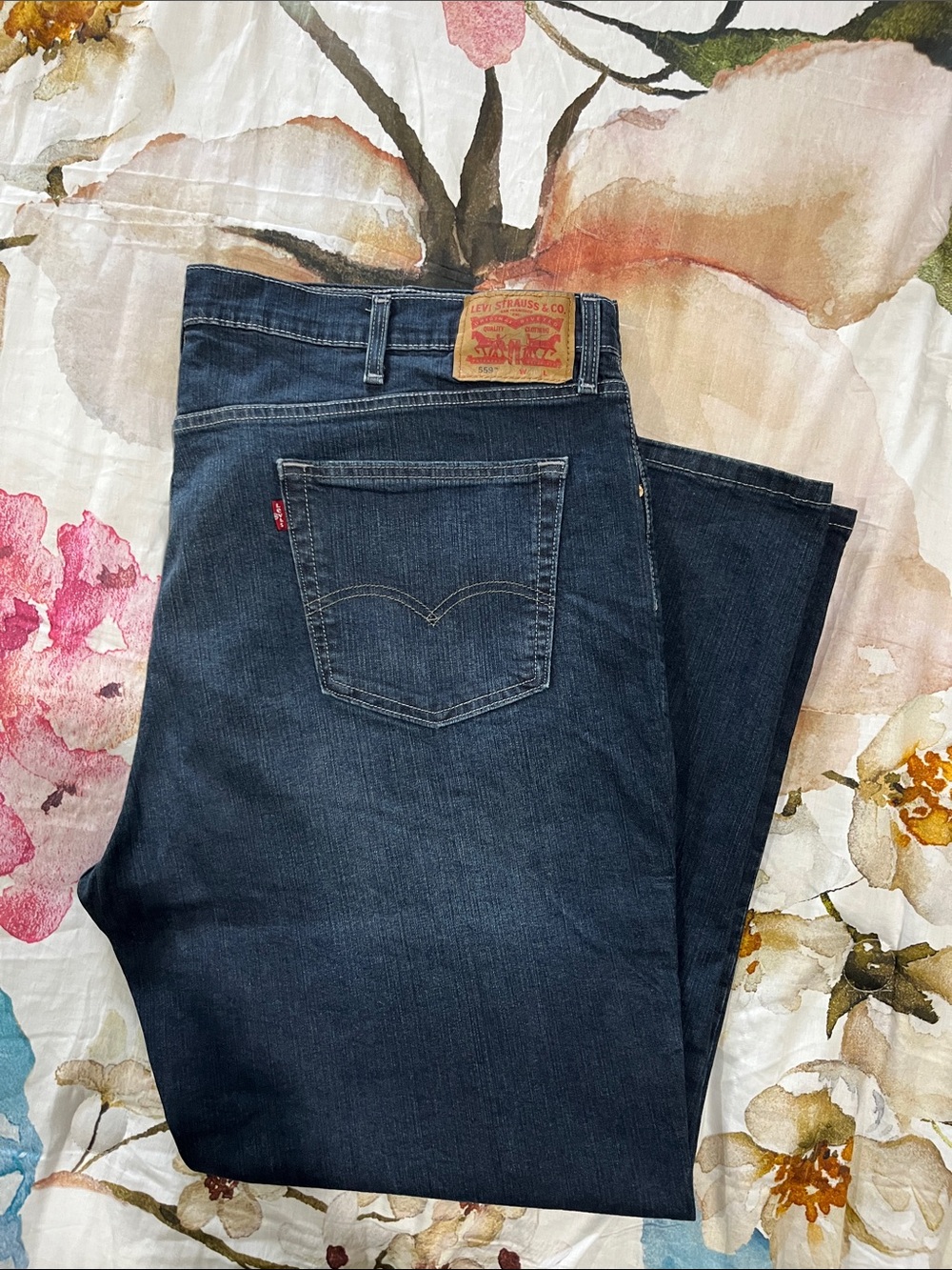 46x32 Levi's Men's Straight Dark Indigo Jeans